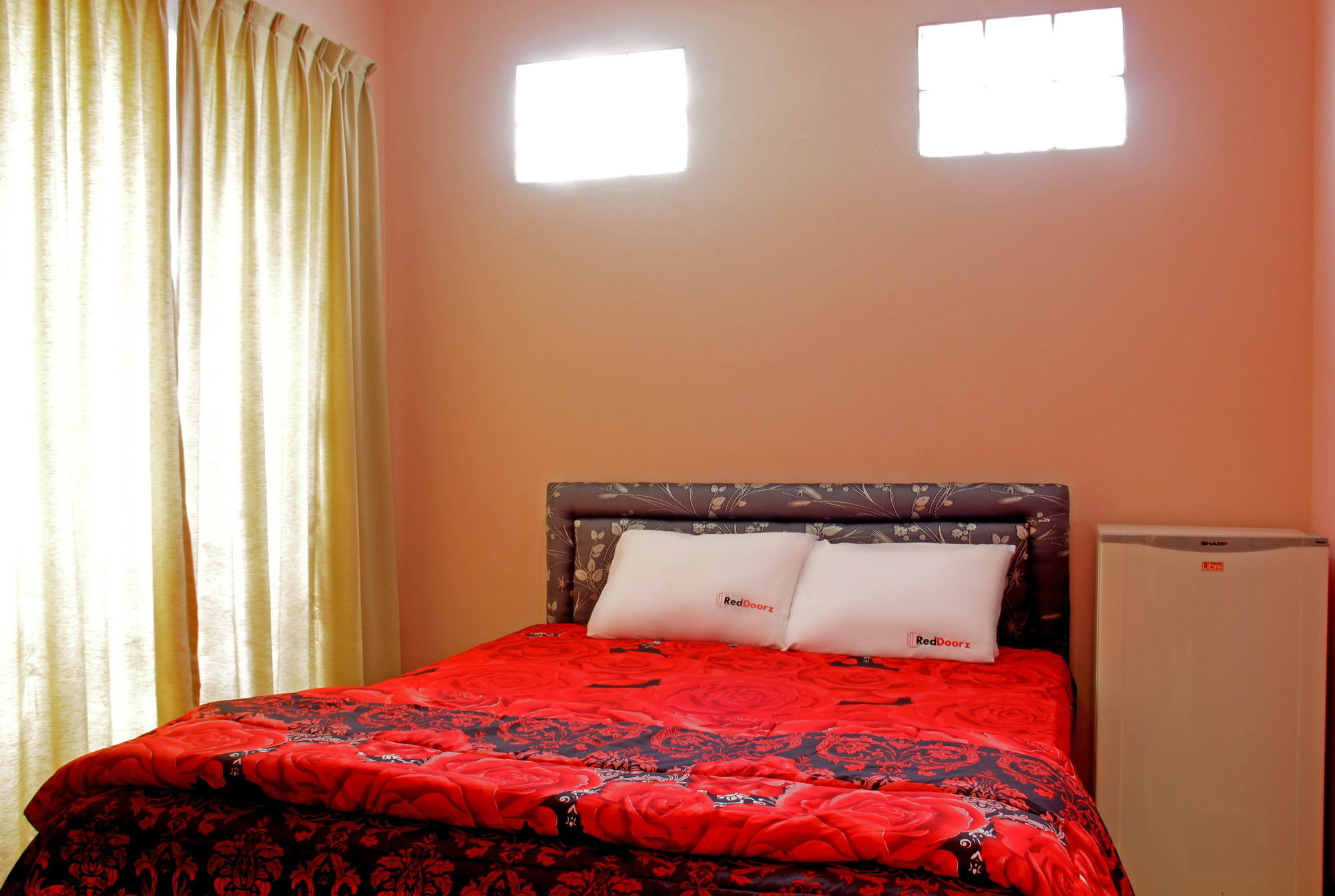 Hotel Reddoorz Near Hyperpoint Pasteur Bandung Exterior foto